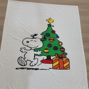 Snoopy Christmas Blanket with Tree Design